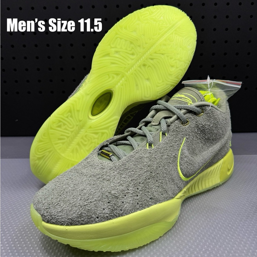 Nike LeBron 21